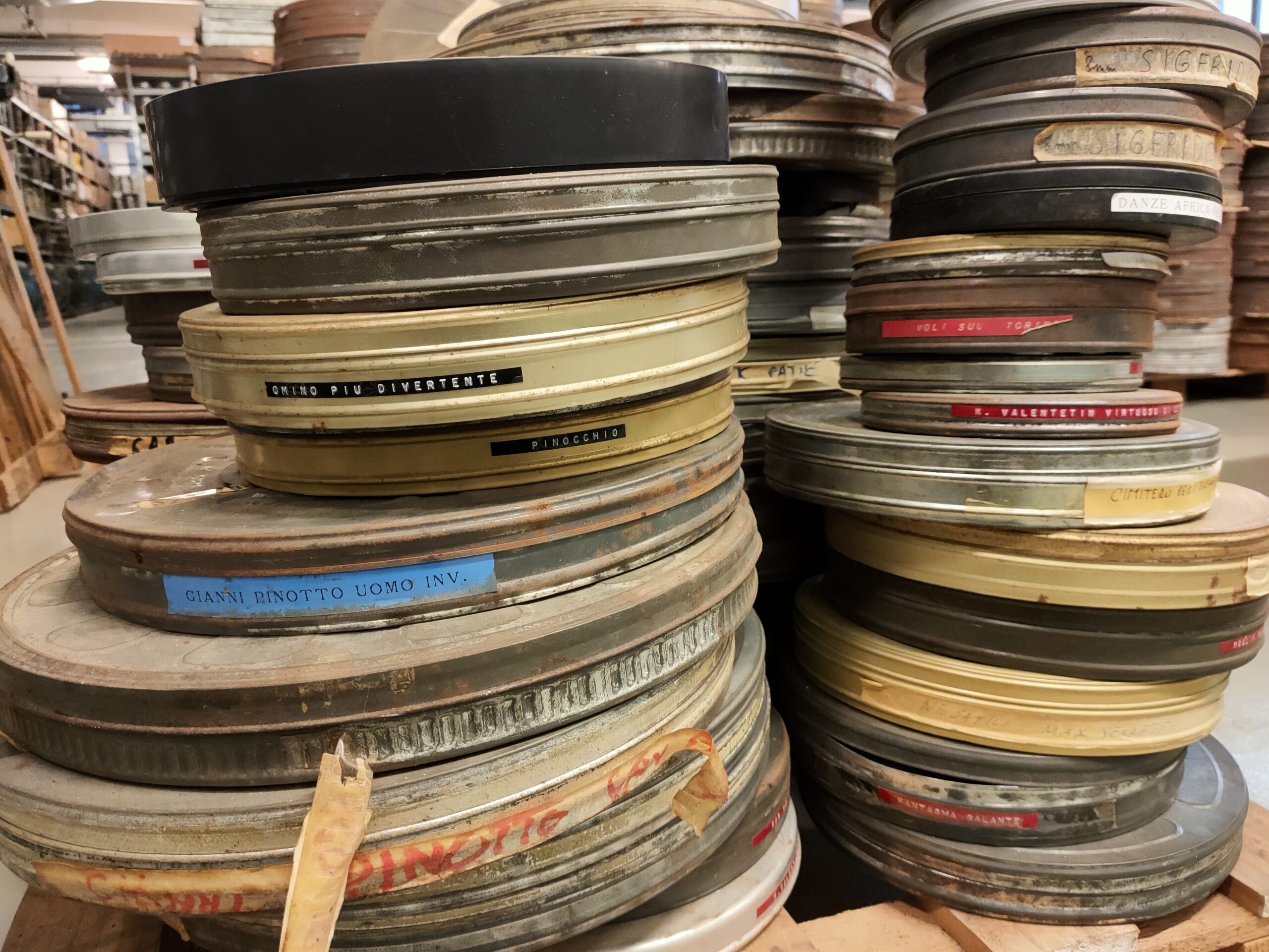 Viaggio esclusivo nella Cineteca del Museo del cinema. Le foto