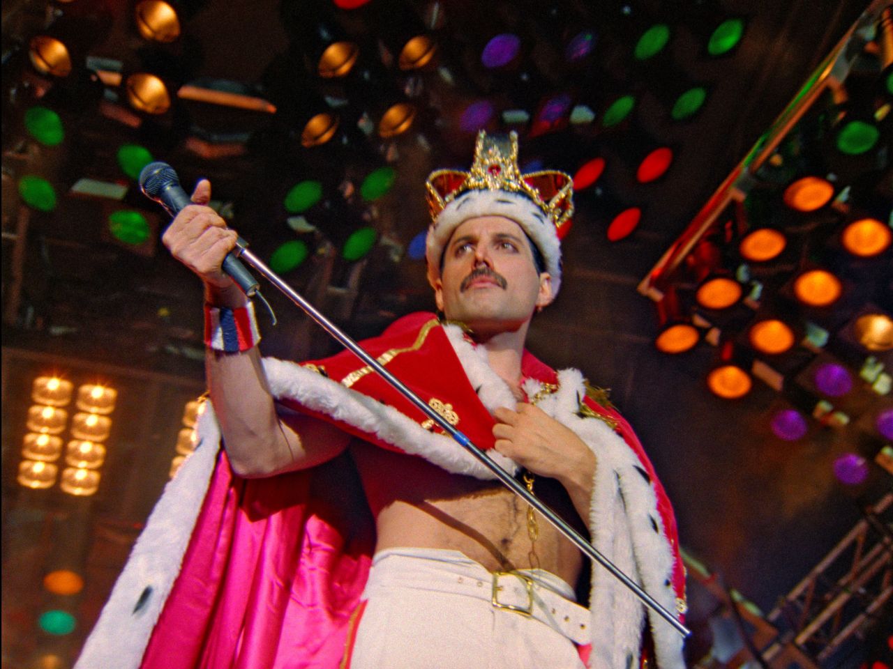 Dal 7 ottobre anche a Torino al cinema “Queen Budapest”